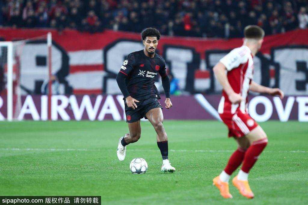 欧冠对决：勒沃库森VS比利亚雷亚尔，华丽告别西甲联赛！比分预测与赛事分析